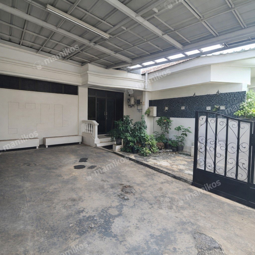 Rumah Sertifikat SHM 3 Kamar Tidur 1 Kamar Mandi Duren Sawit Jakarta Timur - Photo 3