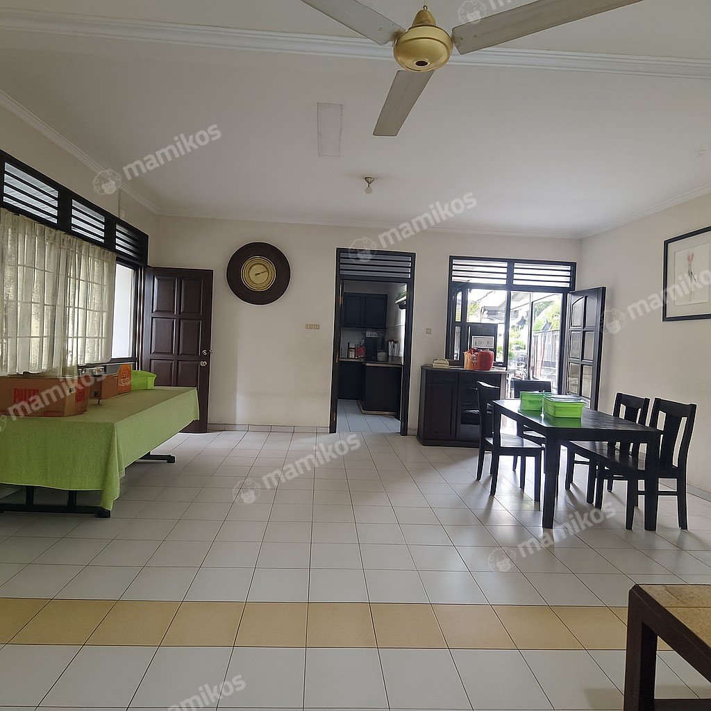 Rumah Sertifikat SHM 3 Kamar Tidur 1 Kamar Mandi Duren Sawit Jakarta Timur - Photo 5