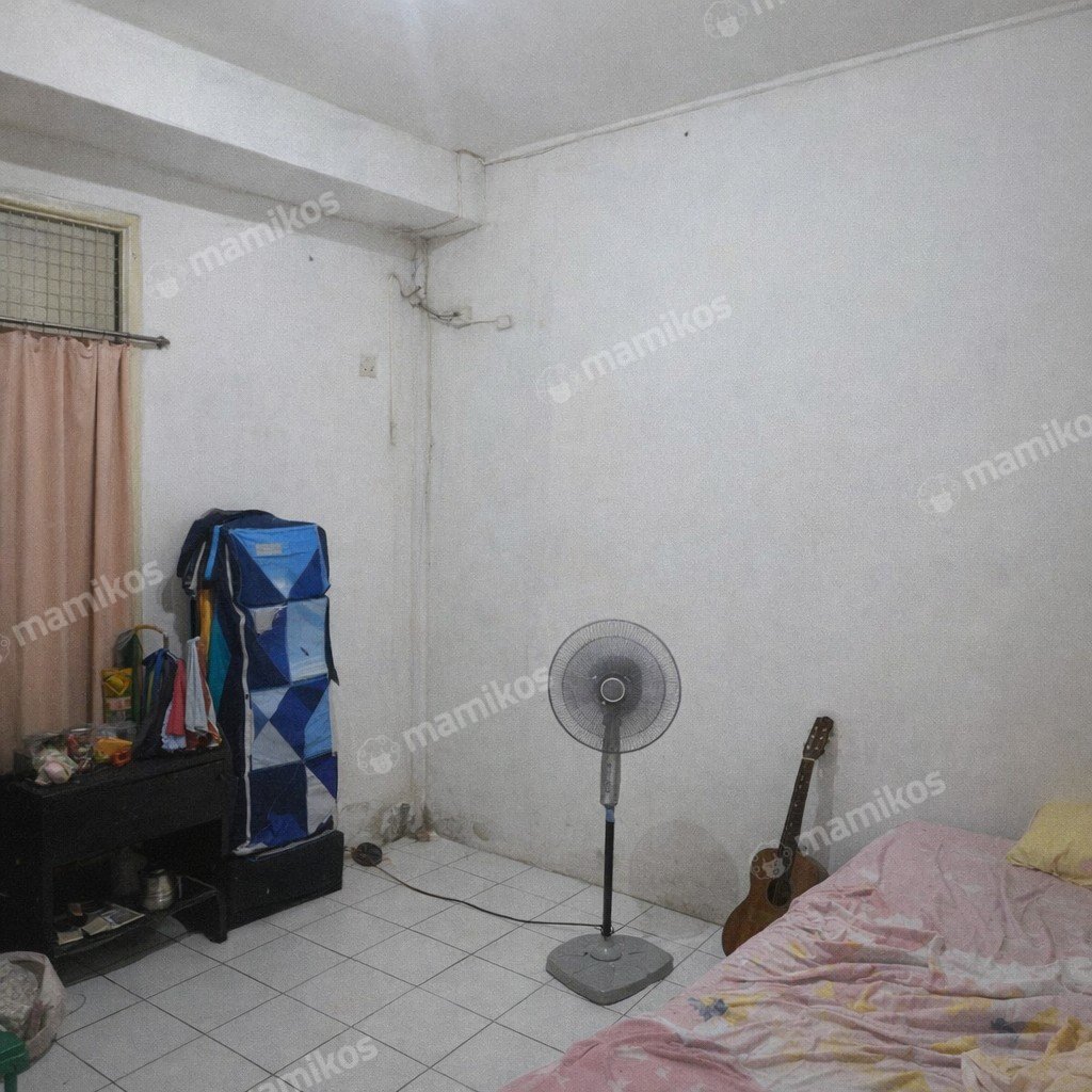 Rumah Sertifikat SHM 3 Kamar Tidur 2 Kamar Mandi Citra Garden Jakarta Barat - Photo 5