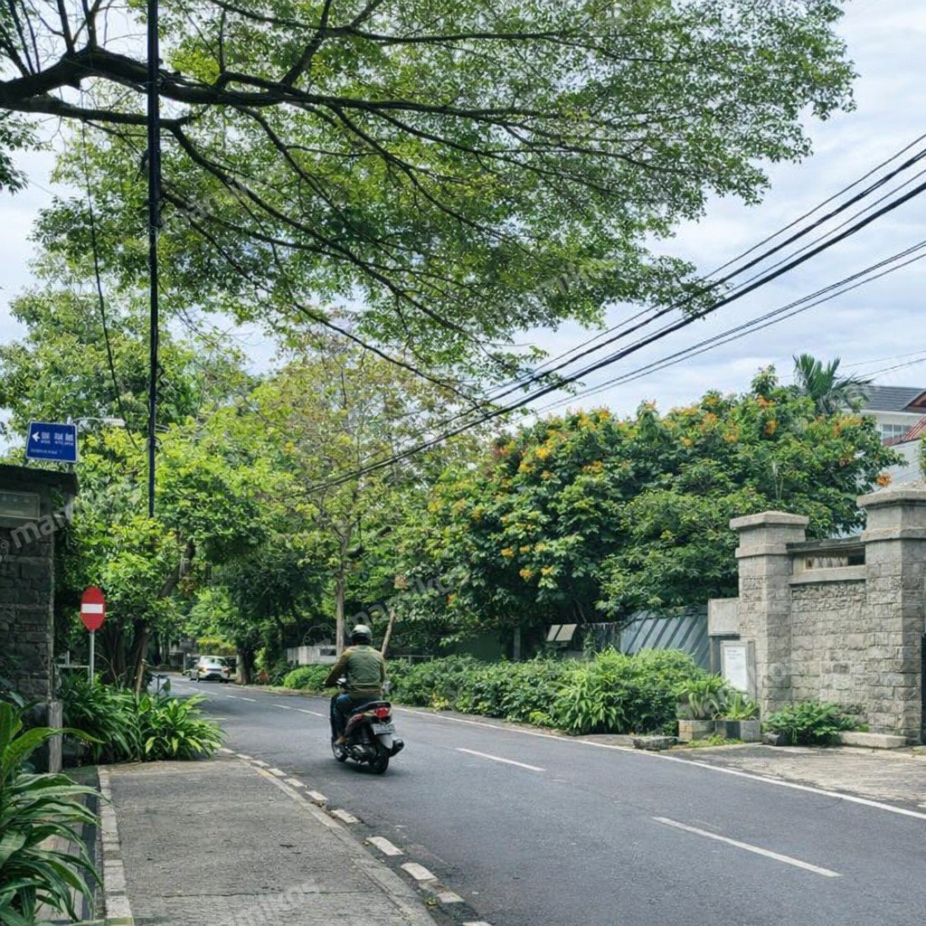 Rumah Sertifikat HGB 6 Kamar Tidur 4 Kamar Mandi Cilandak Jakarta Selatan - Photo 3