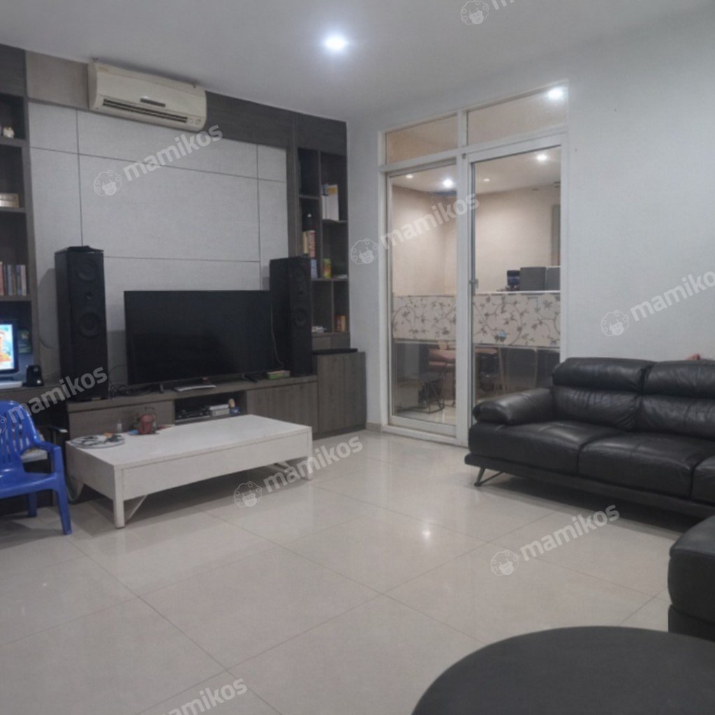 Rumah Sertifikat SHM 4 Kamar Tidur 5 Kamar Mandi Green Lake City Jakarta Barat - Photo 4