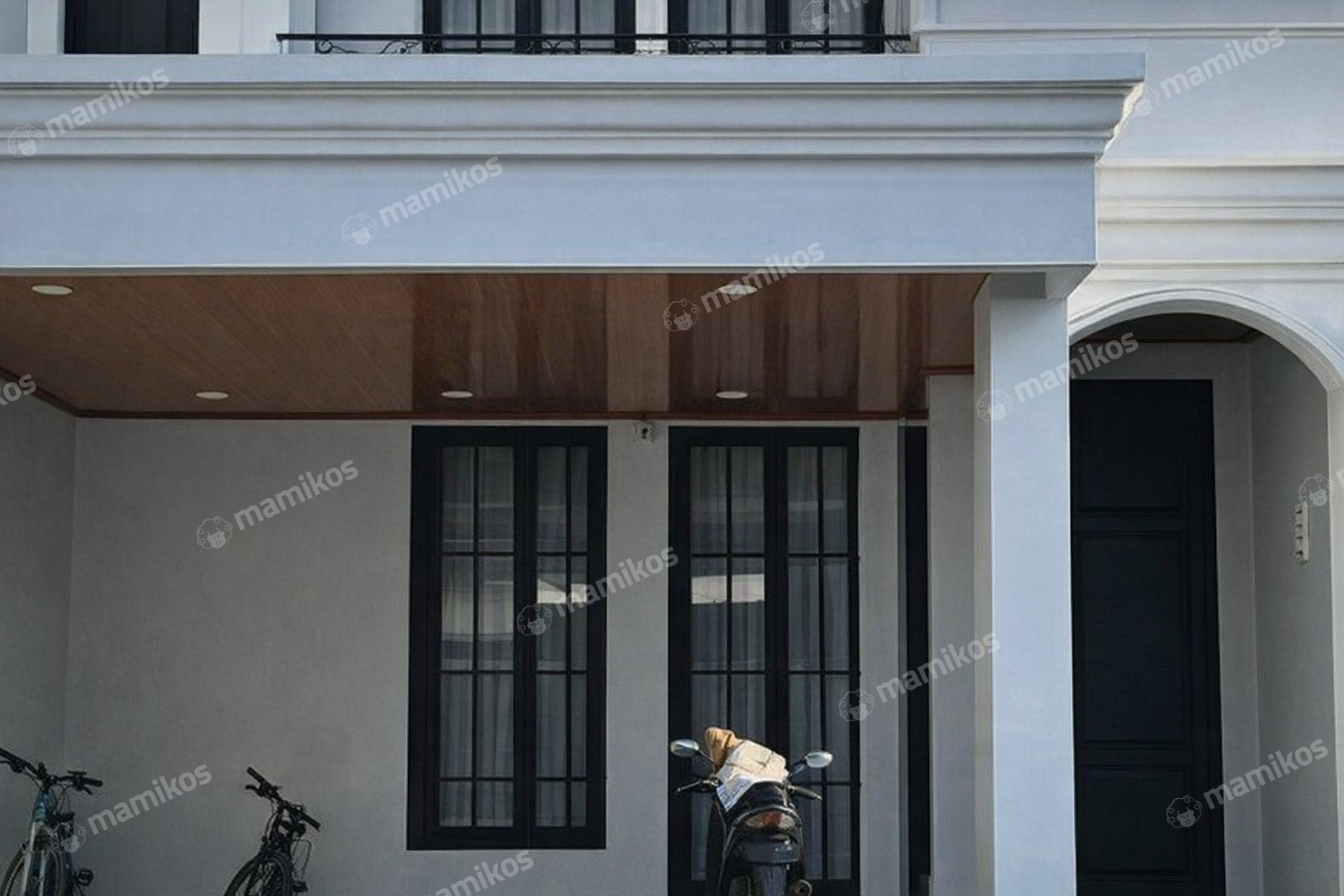 Rumah Sertifikat HGB 4 Kamar Tidur 3 Kamar Mandi Raffles Hills Jakarta Timur
