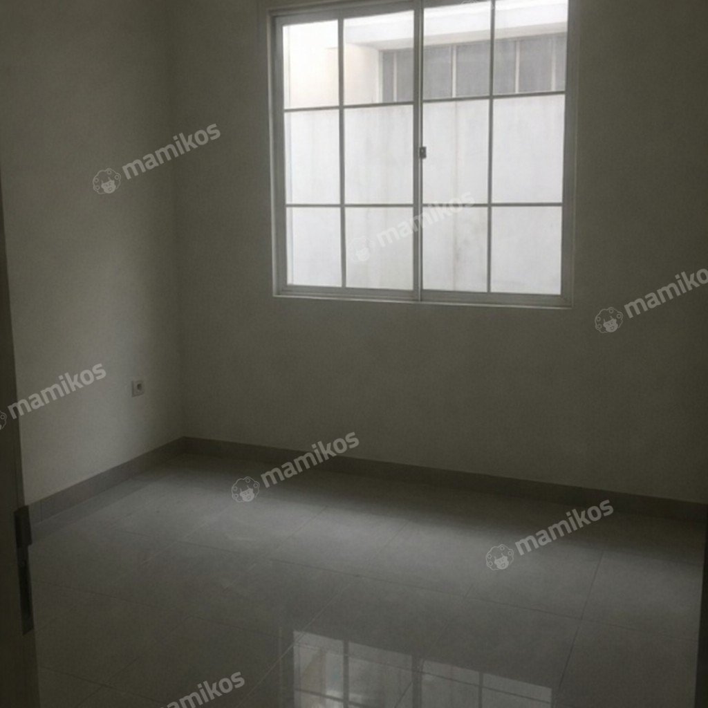 Rumah Sertifikat SHM 3 Kamar Tidur 3 Kamar Mandi Duri Kosambi Jakarta Barat - Photo 5