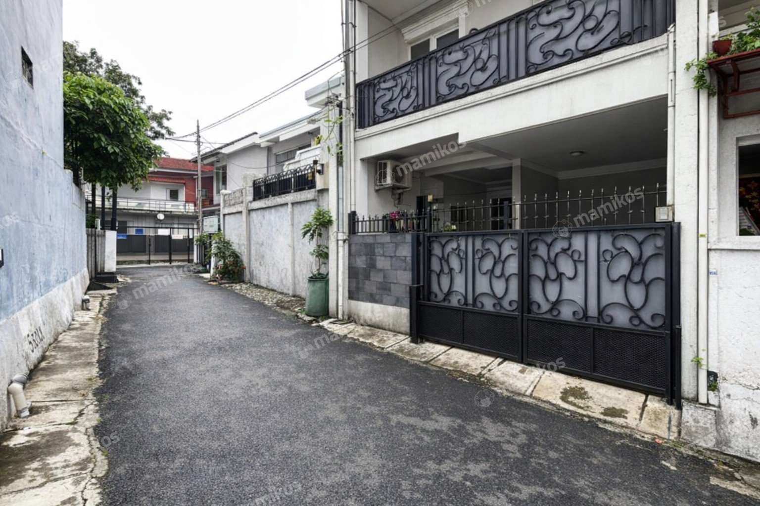 Rumah Sertifikat SHM 3 Kamar Tidur 3 Kamar Mandi Tebet Jakarta Selatan