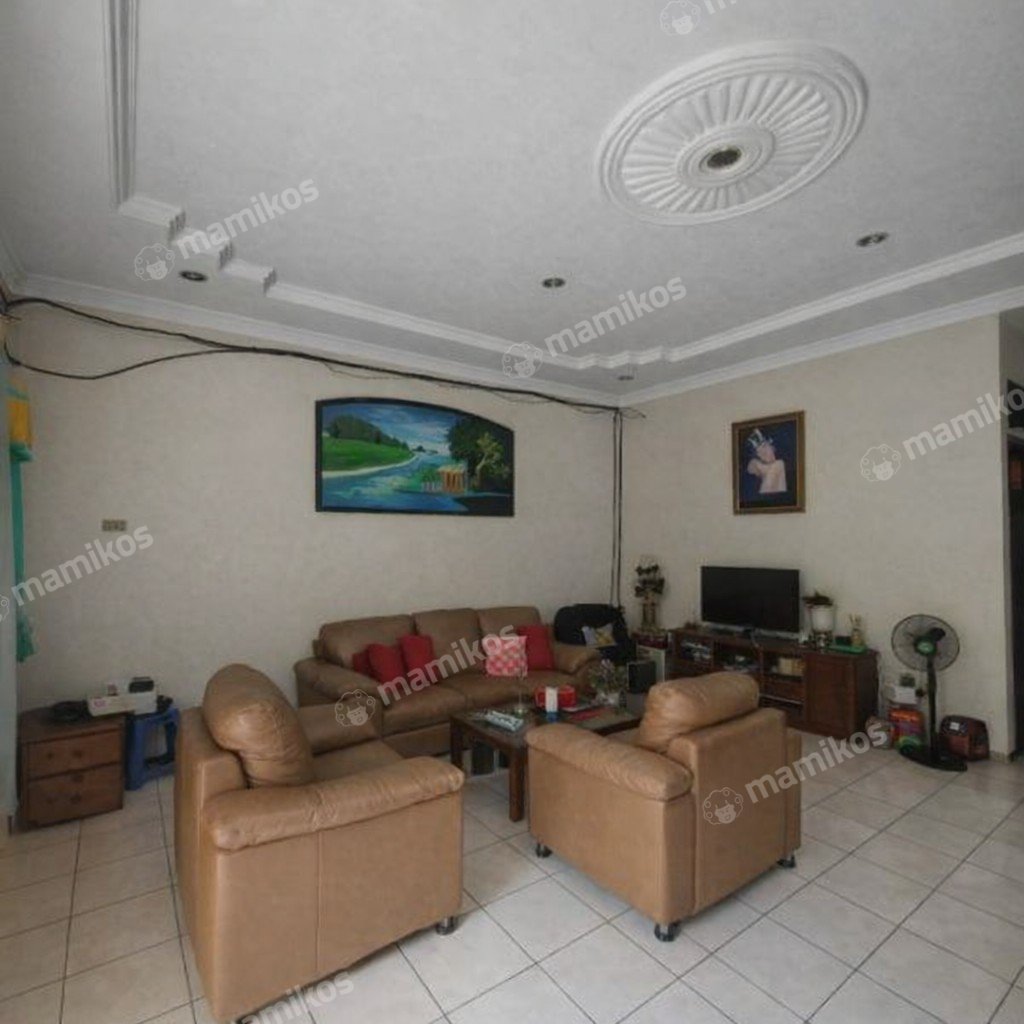 Rumah Sertifikat SHM 3 Kamar Tidur 2 Kamar Mandi Kebon Jeruk Jakarta Barat - Photo 2