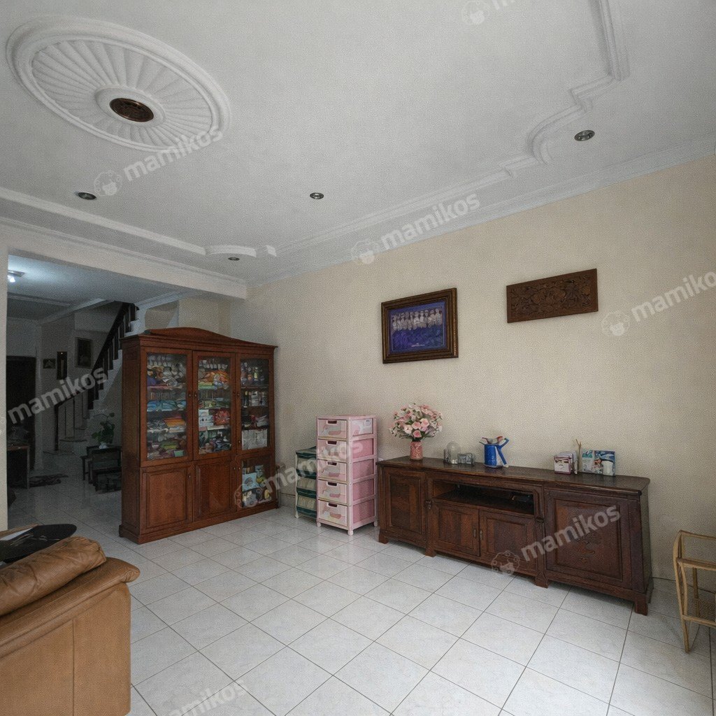 Rumah Sertifikat SHM 3 Kamar Tidur 2 Kamar Mandi Kebon Jeruk Jakarta Barat - Photo 3