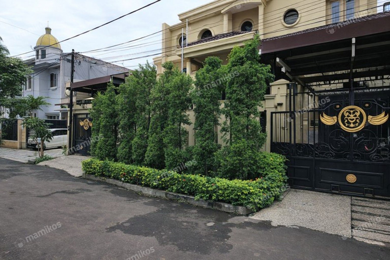 Rumah Sertifikat SHM 7 Kamar Tidur 6 Kamar Mandi Gatot Subroto Jakarta Selatan