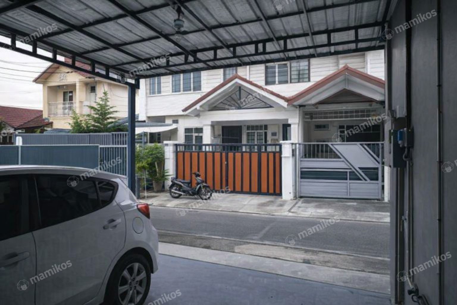Rumah Sertifikat SHM 4 Kamar Tidur 5 Kamar Mandi Pondok Kelapa Jakarta Timur - Photo 2