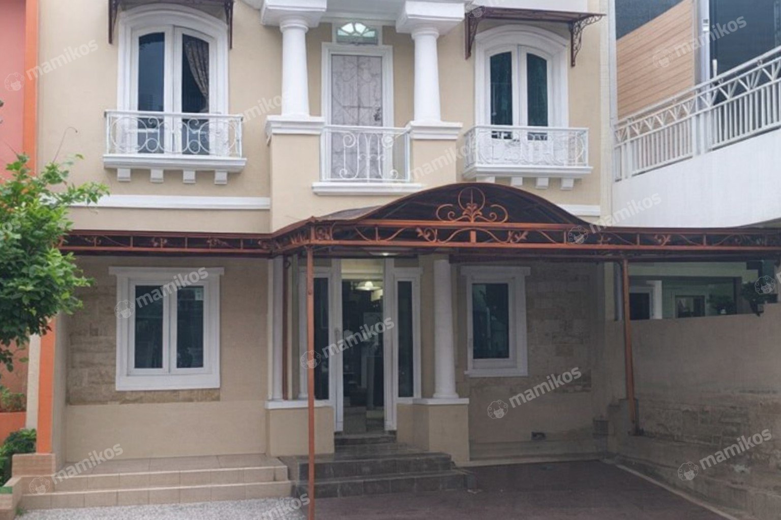 Rumah Sertifikat SHM 3 Kamar Tidur 2 Kamar Mandi Raffles Hills Jakarta Timur