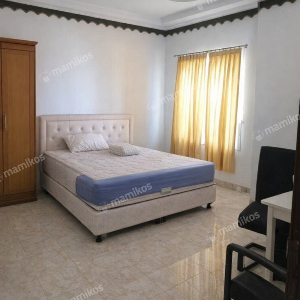 Rumah Sertifikat SHM 3 Kamar Tidur 2 Kamar Mandi Raffles Hills Jakarta Timur - Photo 4