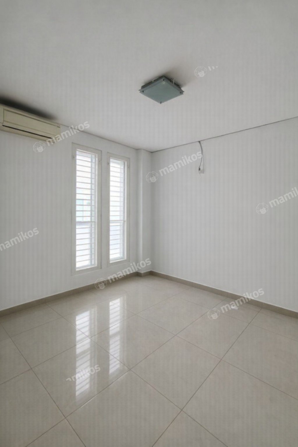 Rumah Sertifikat SHM 4 Kamar Tidur 2 Kamar Mandi Kelapa Gading Jakarta Utara - Photo 4