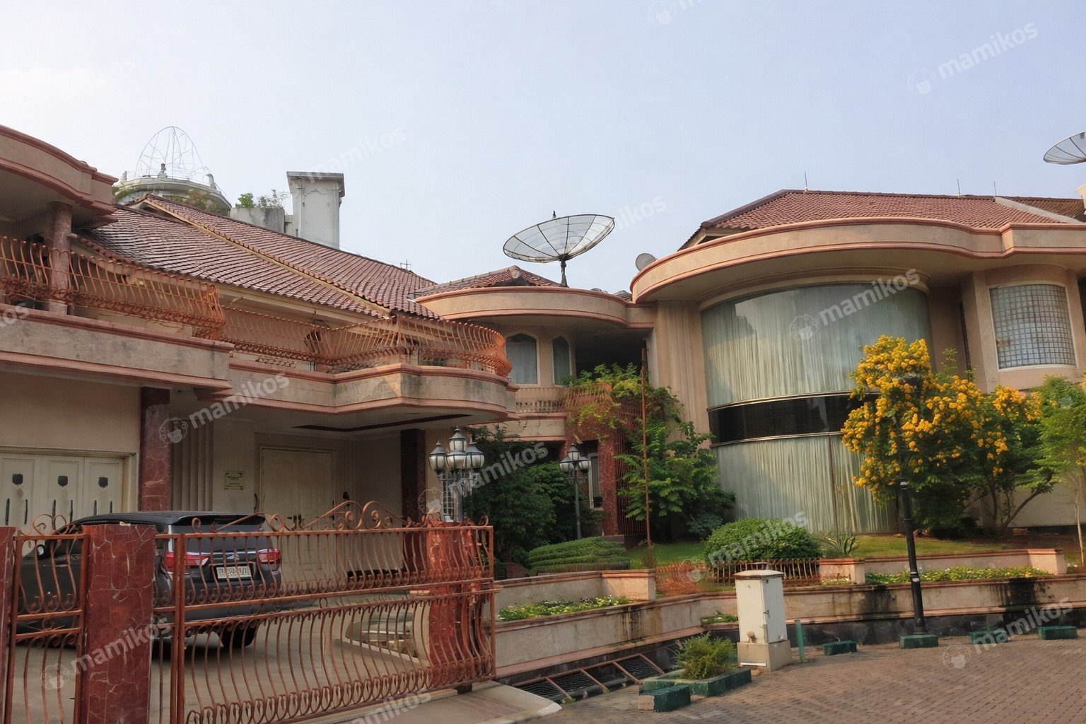 Rumah Sertifikat SHM 5 Kamar Tidur 5 Kamar Mandi Kelapa Gading Jakarta Utara