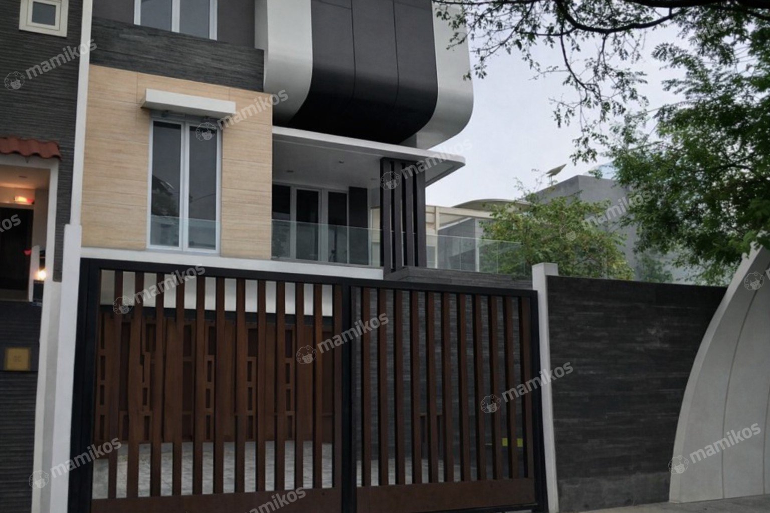 Rumah Baru 6 Kamar Tidur 6 Kamar Mandi Pantai Indah Kapuk Jakarta Utara