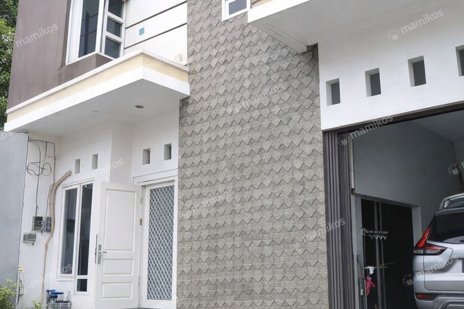Rumah Sertifikat SHM 4 Kamar Tidur 3 Kamar Mandi Kebon Jeruk Jakarta Barat