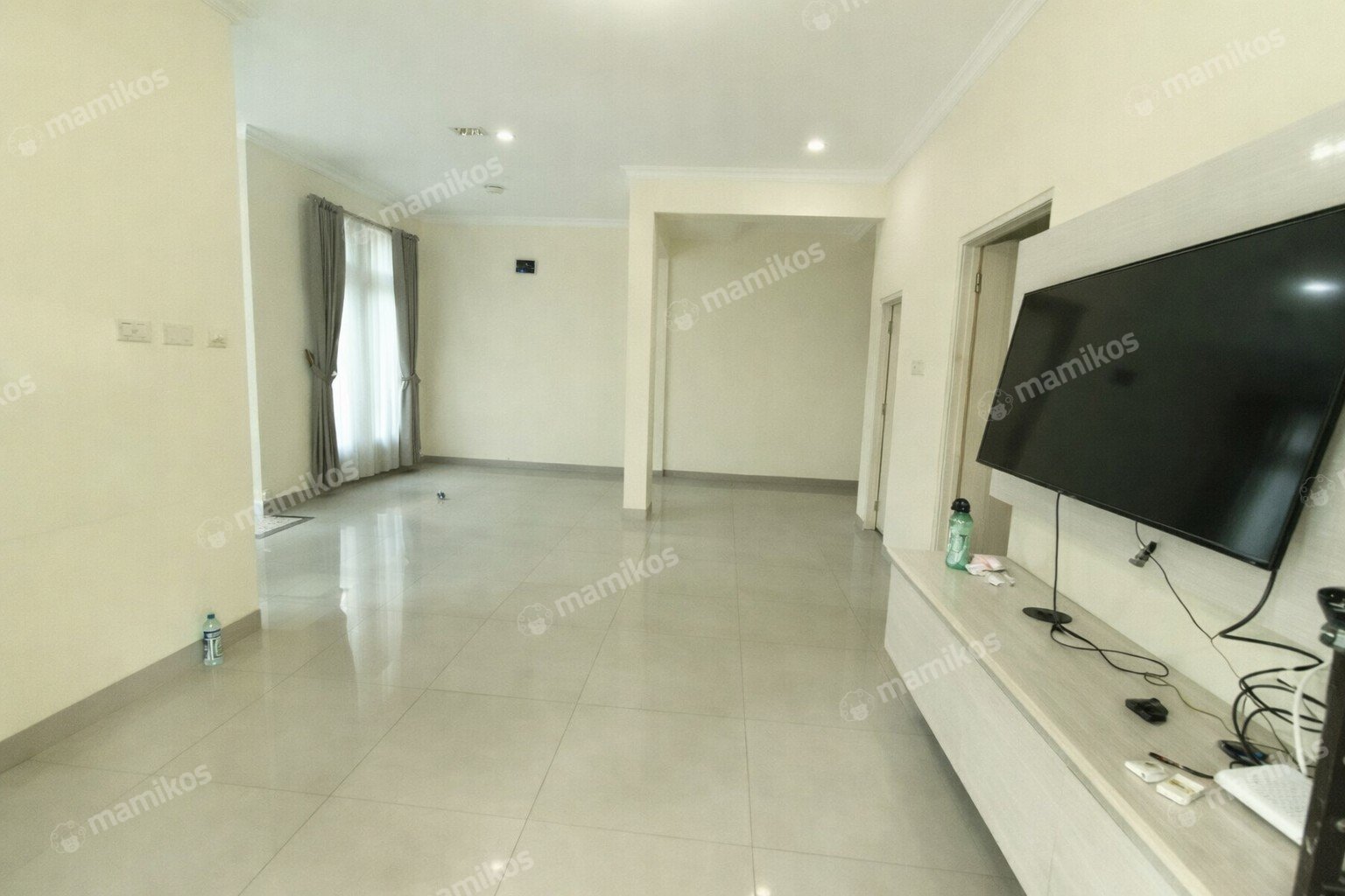 Rumah Sertifikat SHM 3 Kamar Tidur 3 Kamar Mandi Sunter Jakarta Utara - Photo 3
