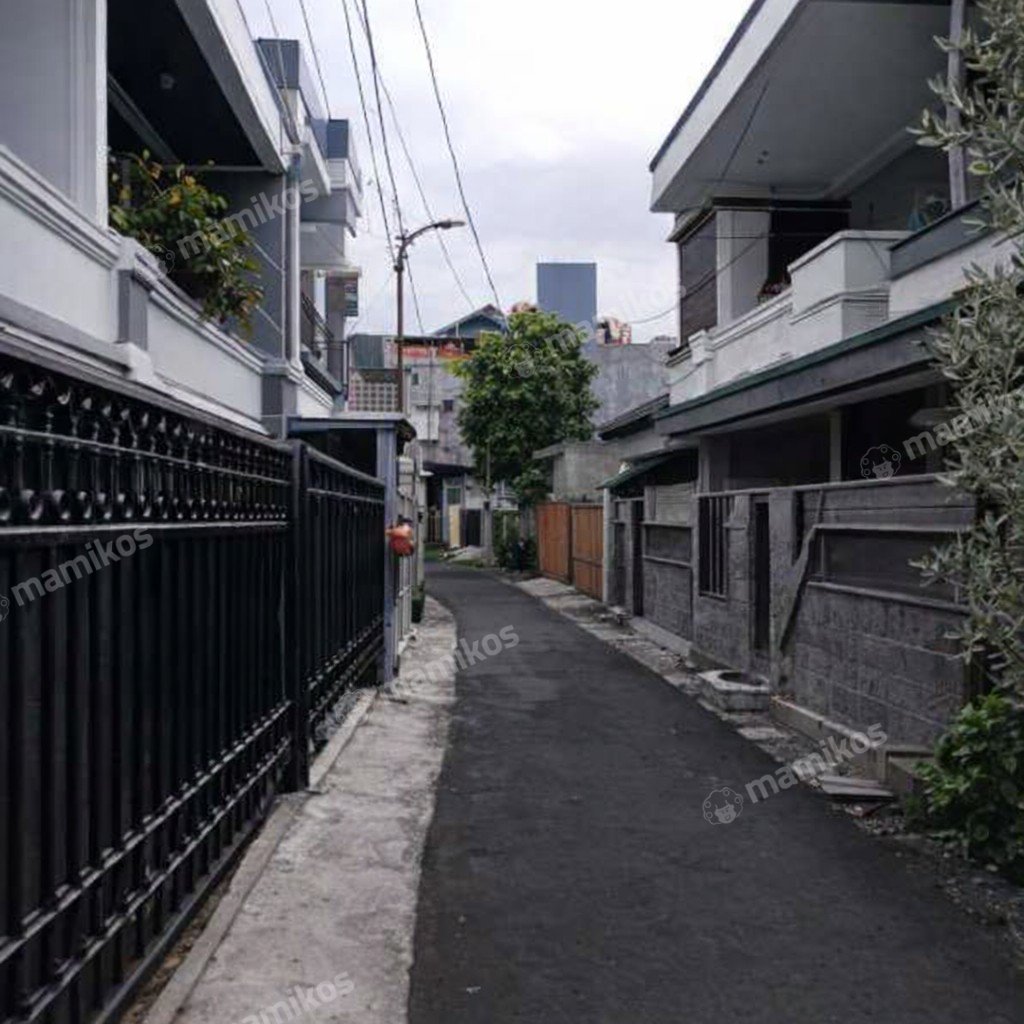 Rumah Sertifikat SHM 4 Kamar Tidur 2 Kamar Mandi Tanjung Duren Jakarta Barat - Photo 3