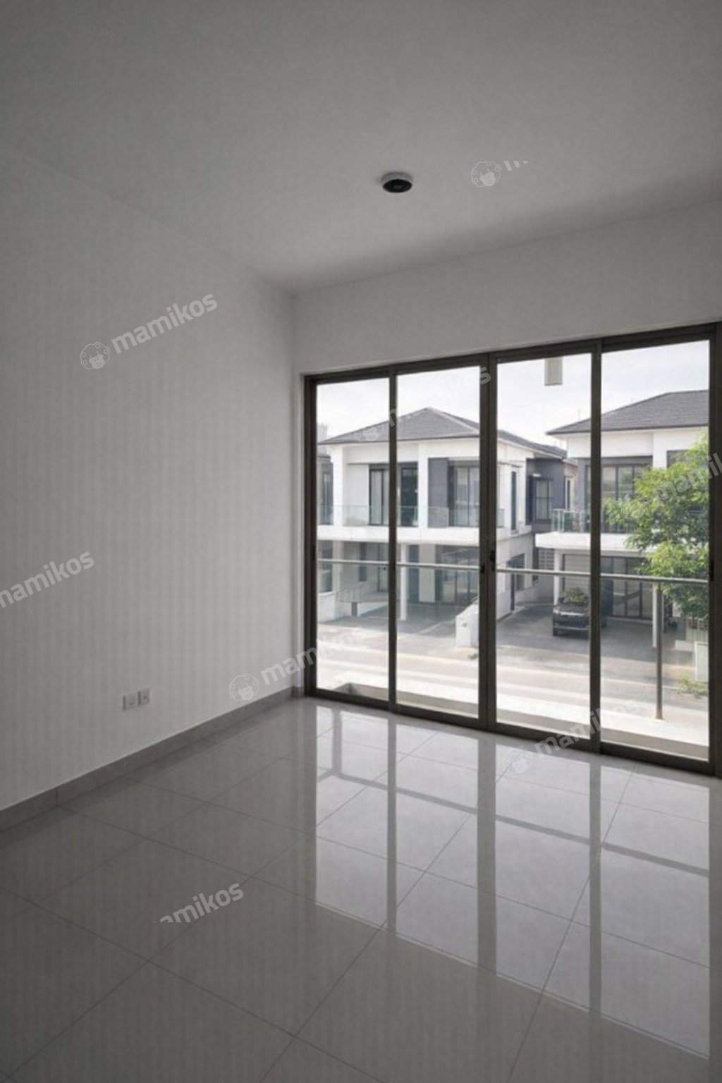 Rumah Sertifikat SHM 3 Kamar Tidur 2 Kamar Mandi Pantai Indah Kapuk 2 Jakarta Utara - Photo 2