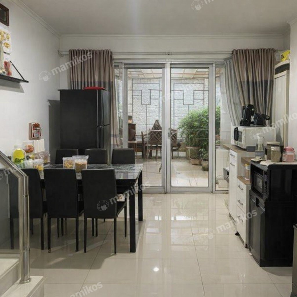 Rumah Sertifikat SHM 3 Kamar Tidur 3 Kamar Mandi Taman Surya Jakarta Barat - Photo 3