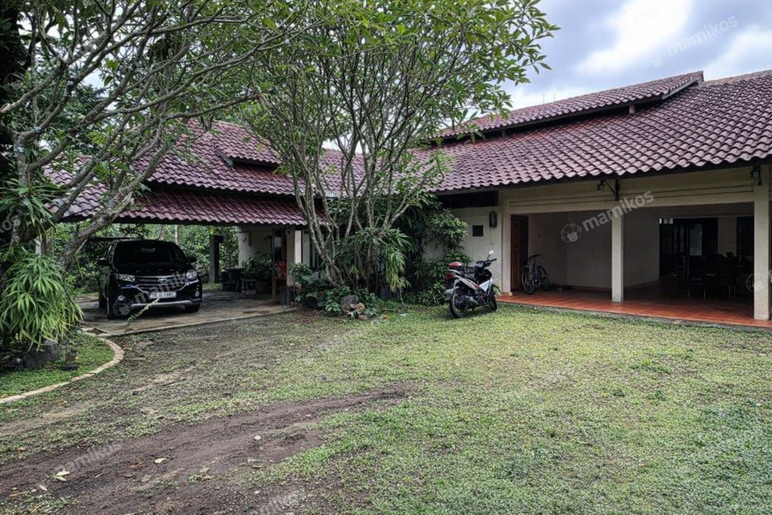 Rumah Sertifikat SHM 9 Kamar Tidur 12 Kamar Mandi Cirendeu Jakarta Selatan