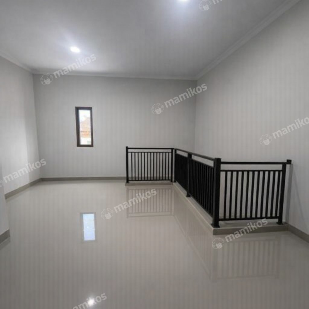 Rumah Sertifikat SHM 3 Kamar Tidur 2 Kamar Mandi Kalisari Jakarta Timur - Photo 5