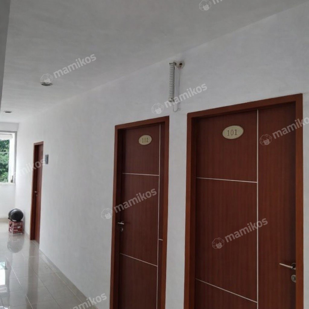 Rumah Sertifikat SHM 56 Kamar Tidur 56 Kamar Mandi Kemanggisan Jakarta Barat - Photo 4