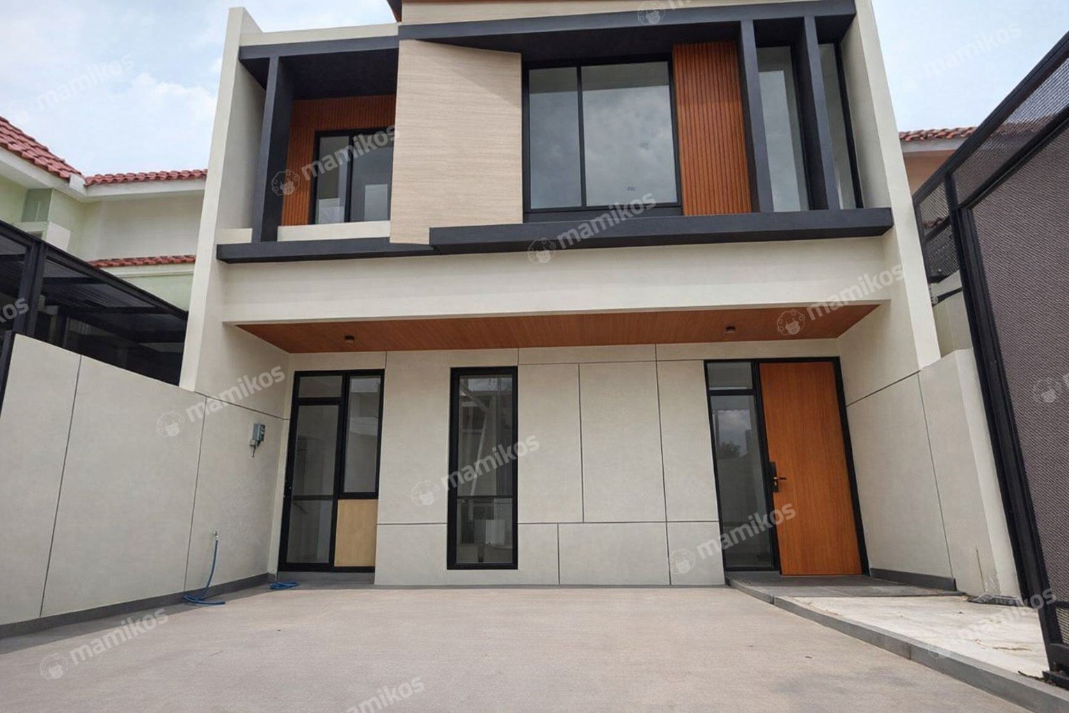 Rumah 4KT 3KM Metland Puri Jakarta Barat