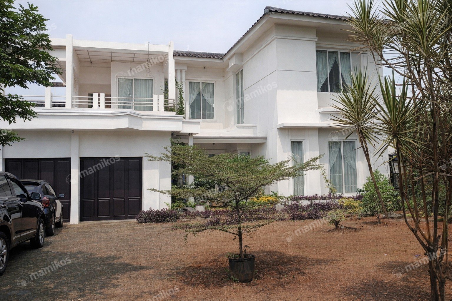 Rumah Sertifikat SHM 6 Kamar Tidur 5 Kamar Mandi Pondok Labu Jakarta Selatan