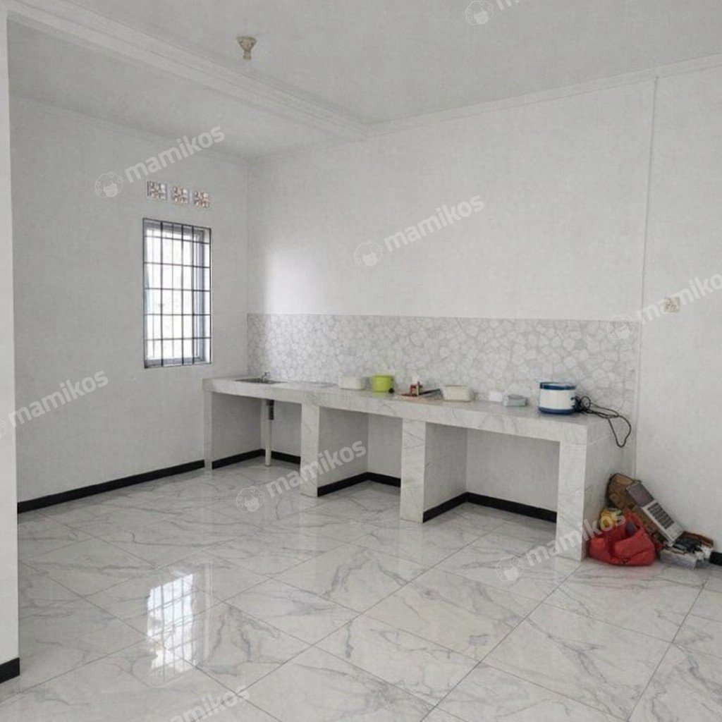 Rumah Sertifikat SHM 5 Kamar Tidur 2 Kamar Mandi Tomang Jakarta Barat - Photo 4