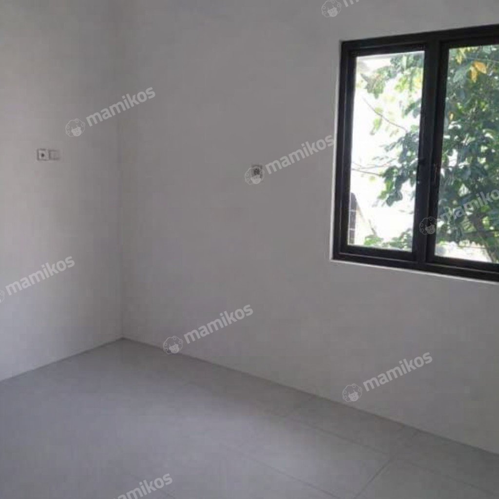 Rumah Sertifikat SHM 3 Kamar Tidur 2 Kamar Mandi Cilangkap Jakarta Timur - Photo 2