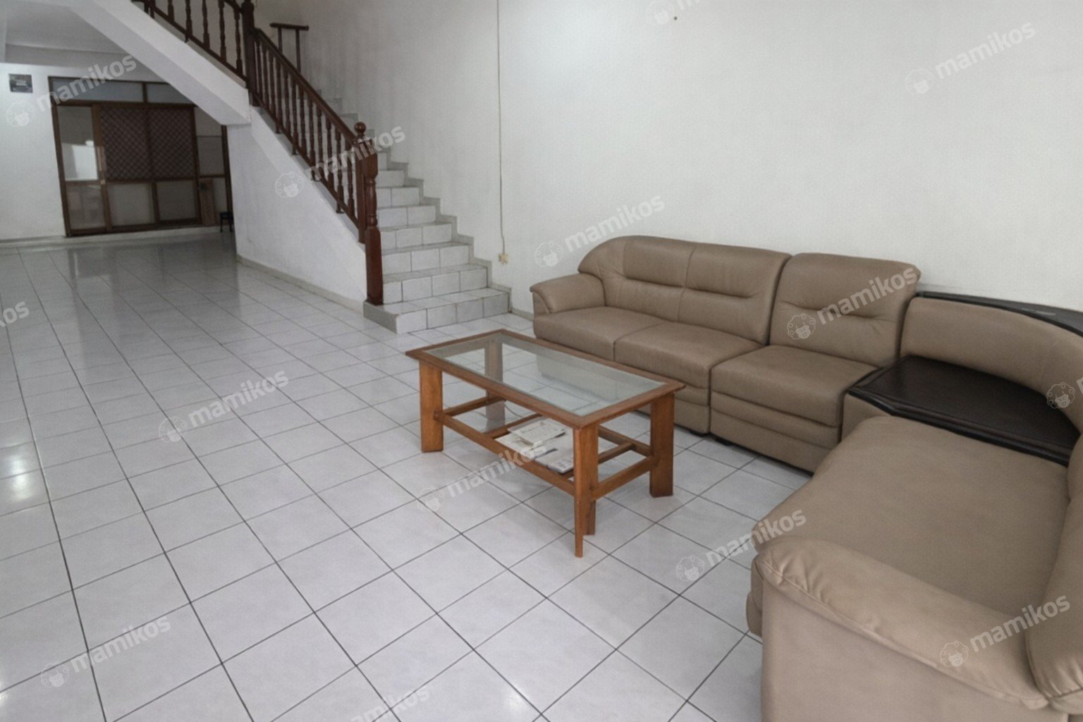 Rumah Sertifikat SHM 3 Kamar Tidur 3 Kamar Mandi Pantai Indah Kapuk Jakarta Utara