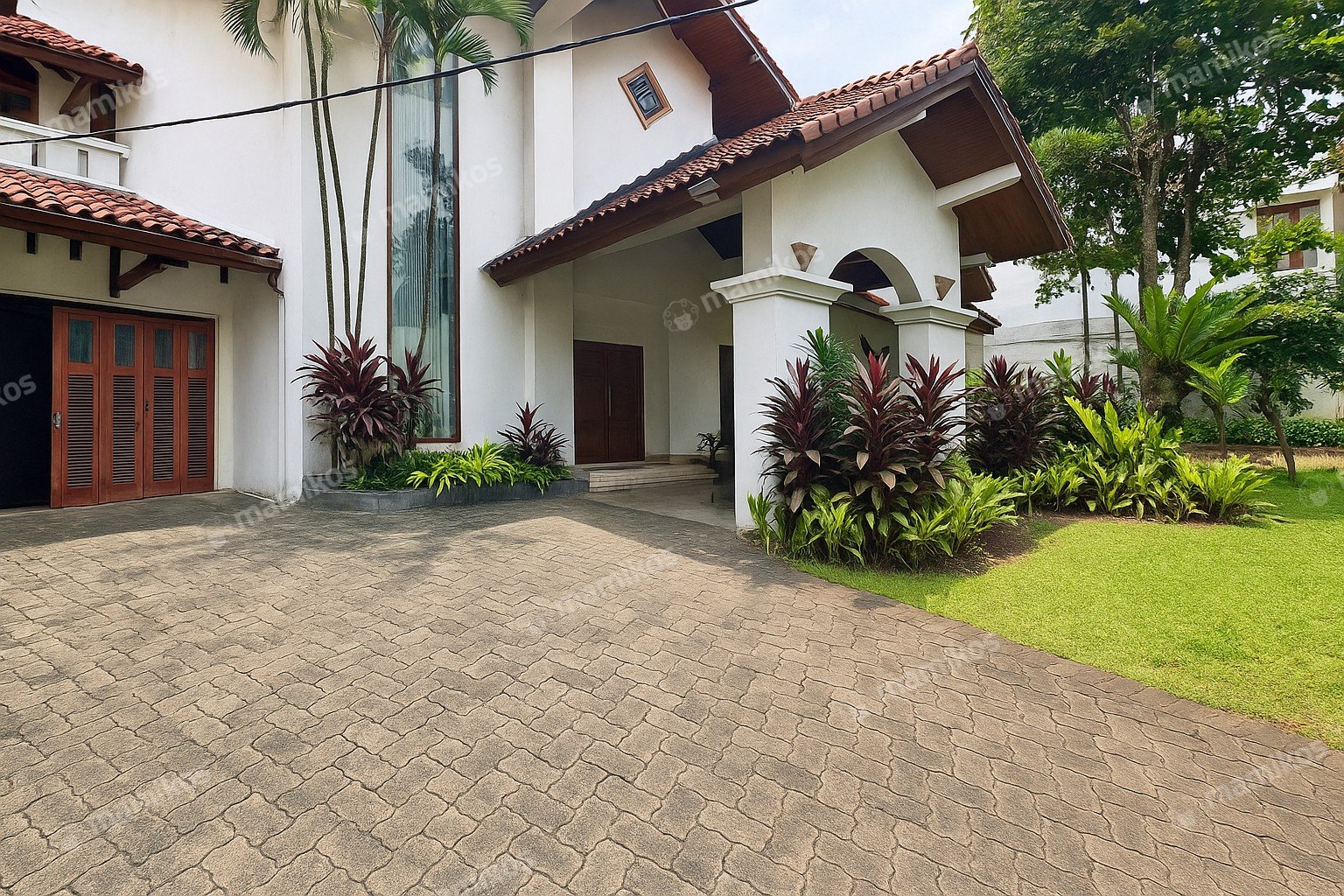 Rumah Sertifikat SHM 10 Kamar Tidur 7 Kamar Mandi Pondok Indah Jakarta Selatan