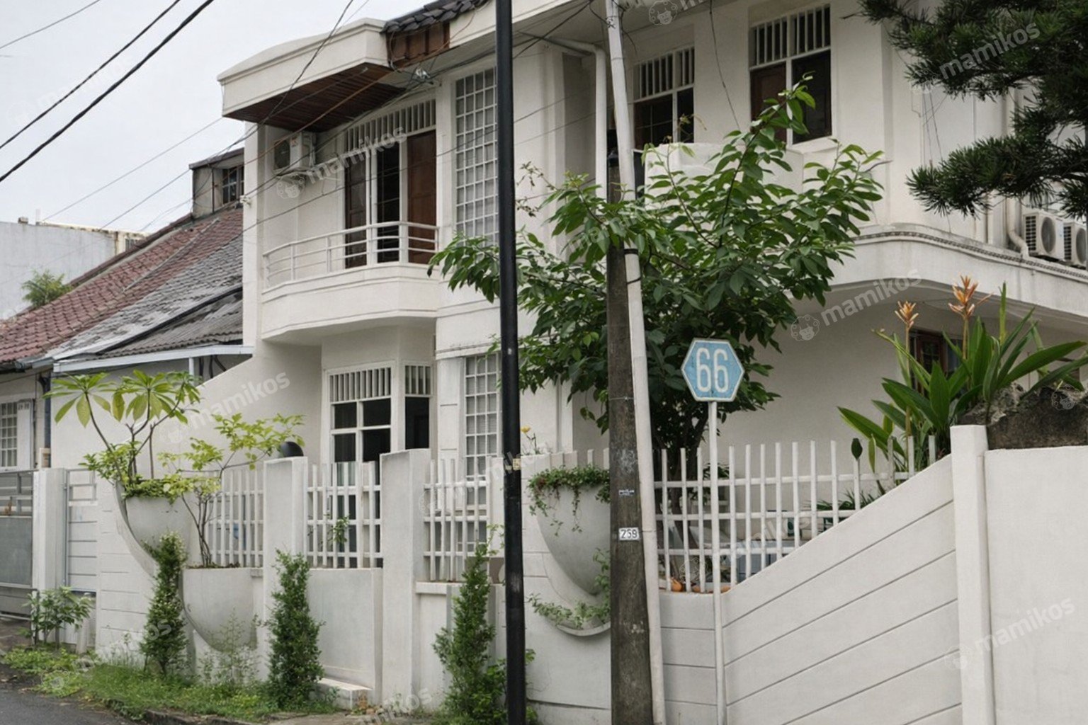 Rumah Sertifikat SHM 3 Kamar Tidur 3 Kamar Mandi Meruya Jakarta Barat
