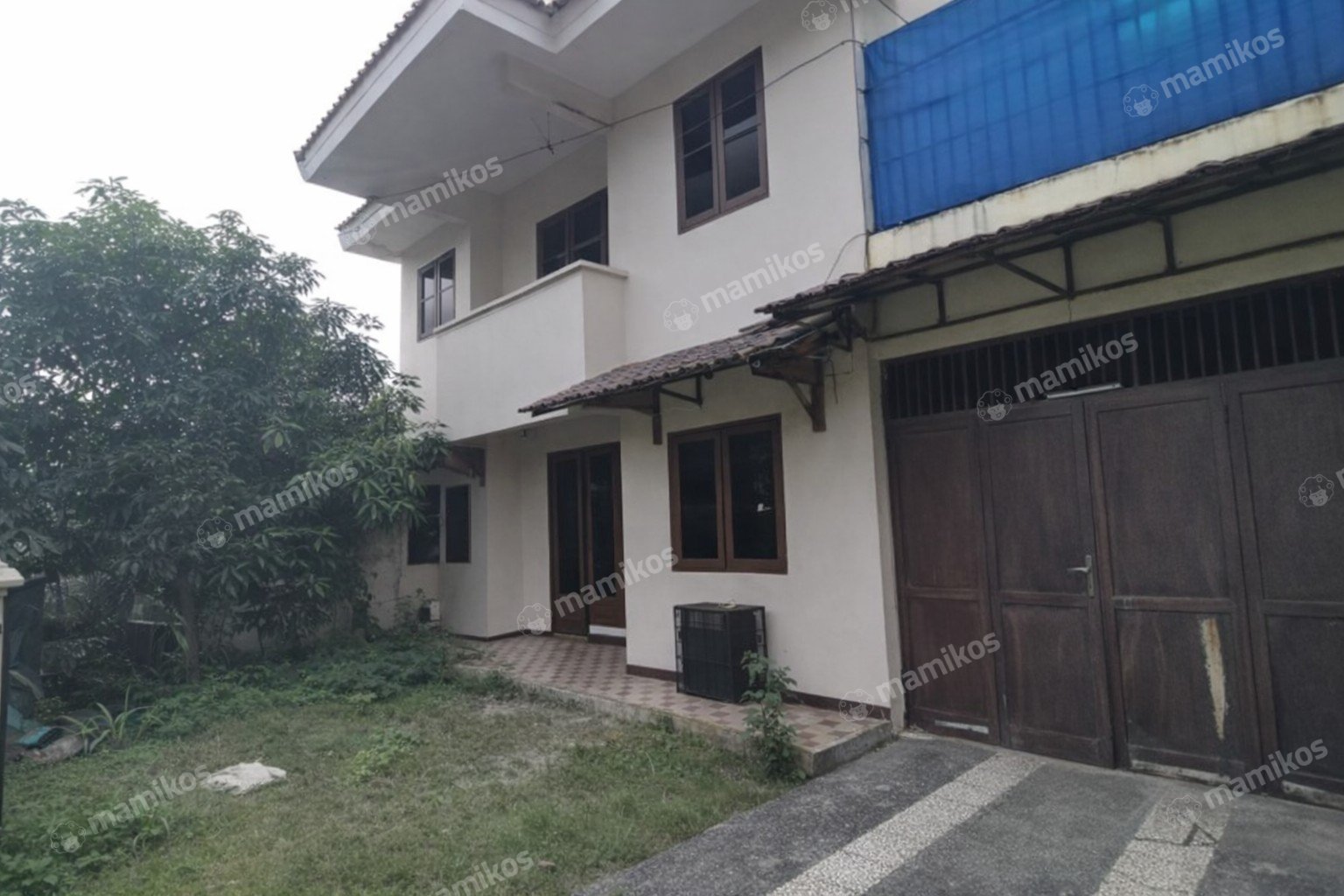 Rumah Sertifikat HGB 8 Kamar Tidur 4 Kamar Mandi Tanjung Duren Jakarta Barat