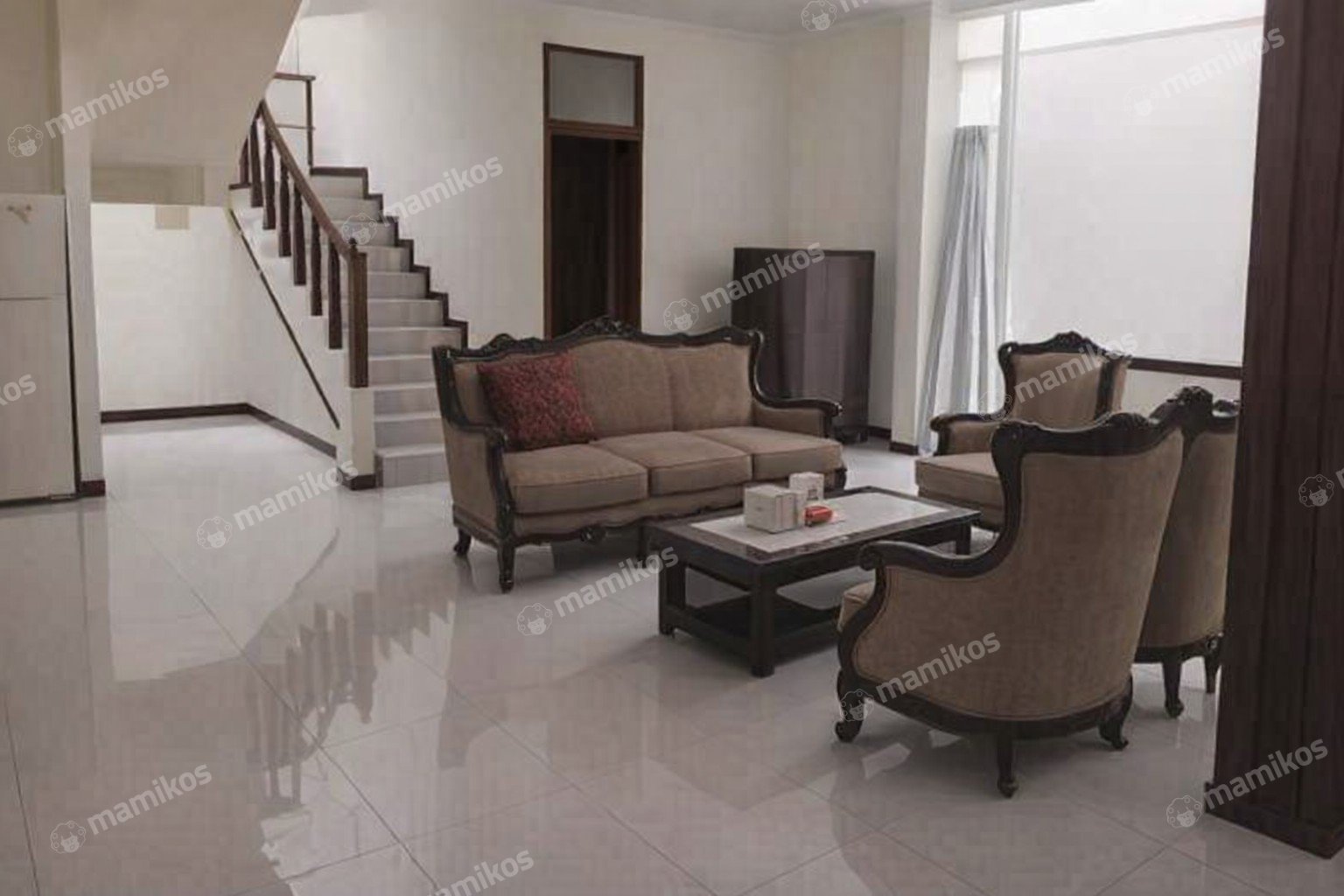 Rumah Sertifikat HGB 8 Kamar Tidur 4 Kamar Mandi Tanjung Duren Jakarta Barat - Photo 5