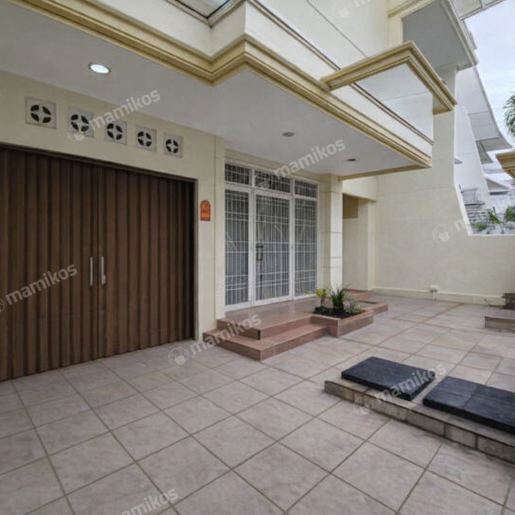 Rumah Sertifikat SHM 4 Kamar Tidur 3 Kamar Mandi Green garden Jakarta Barat - Photo 2