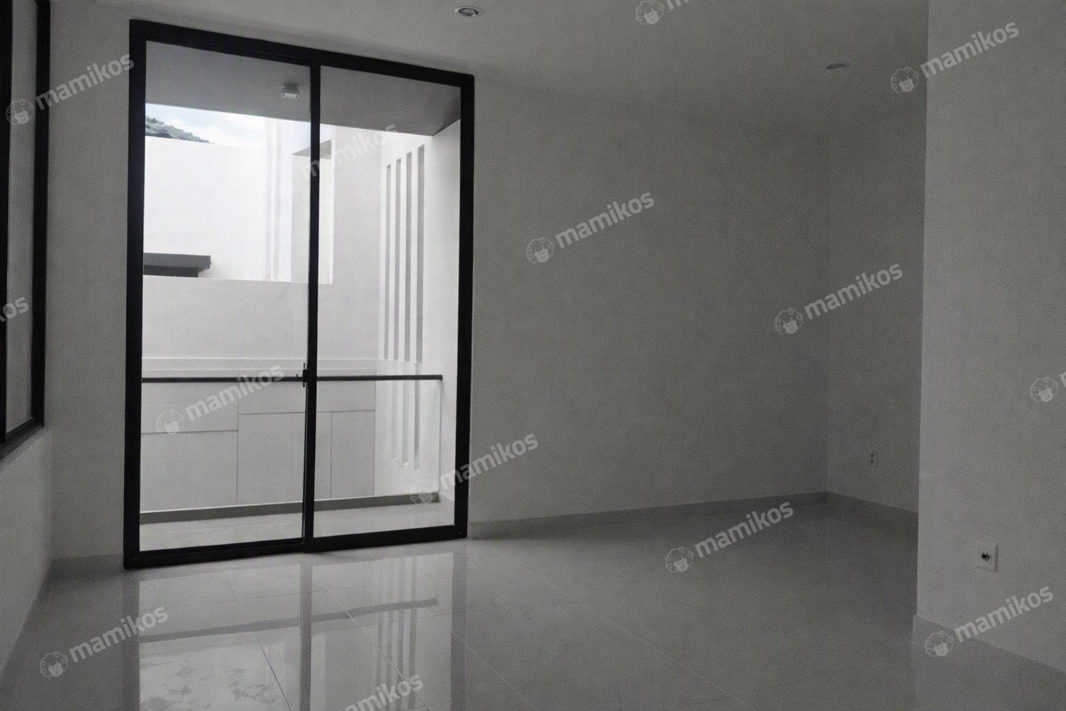 Rumah Sertifikat SHM 4 Kamar Tidur 3 Kamar Mandi Pantai Indah Kapuk 2 Jakarta Utara - Photo 2