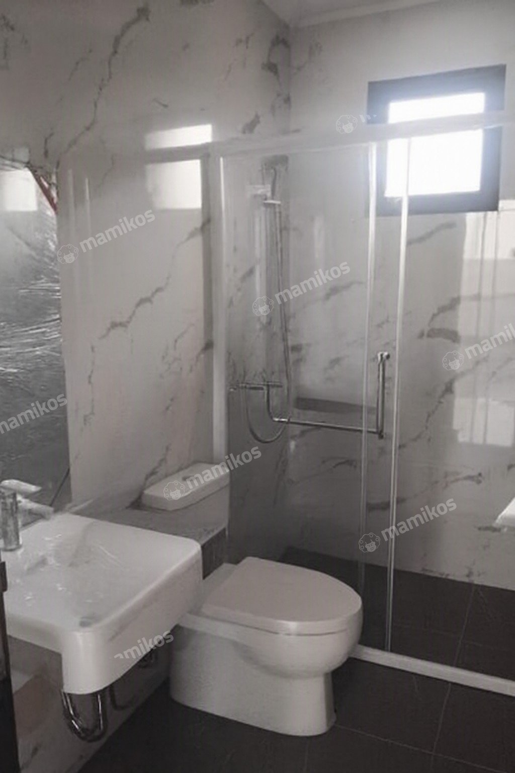 Rumah Sertifikat SHM 4 Kamar Tidur 3 Kamar Mandi Pantai Indah Kapuk 2 Jakarta Utara - Photo 5