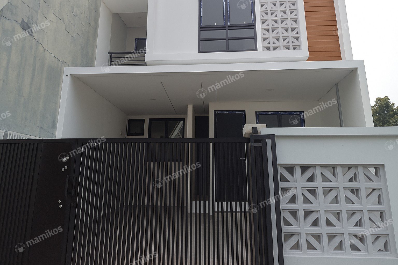 Rumah Sertifikat SHM 3 Kamar Tidur 3 Kamar Mandi Cipinang Jakarta Timur