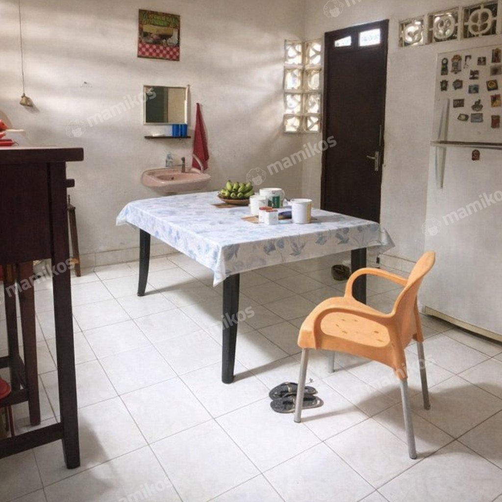 Rumah Sertifikat SHM 5 Kamar Tidur 2 Kamar Mandi Setiabudi Jakarta Selatan - Photo 2