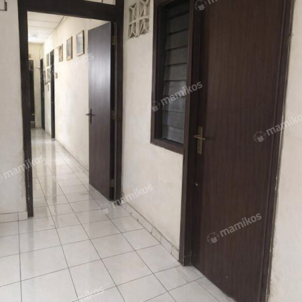 Rumah Sertifikat SHM 5 Kamar Tidur 2 Kamar Mandi Setiabudi Jakarta Selatan - Photo 3
