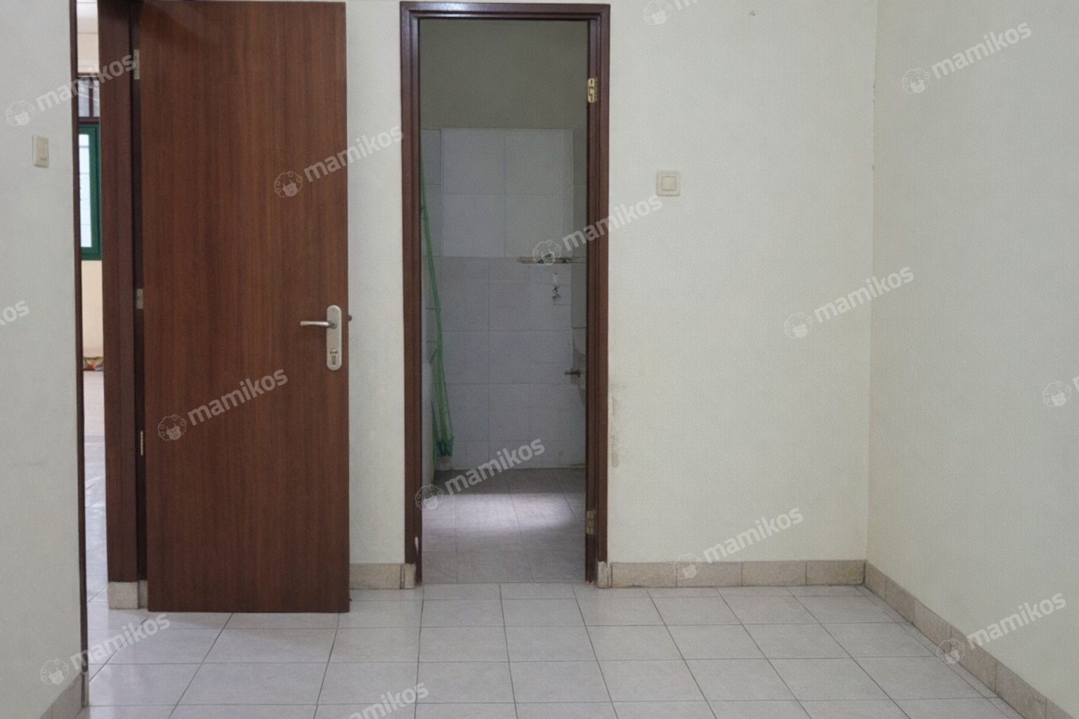 Rumah Sertifikat SHM 4 Kamar Tidur 3 Kamar Mandi Metland Puri Jakarta Barat
