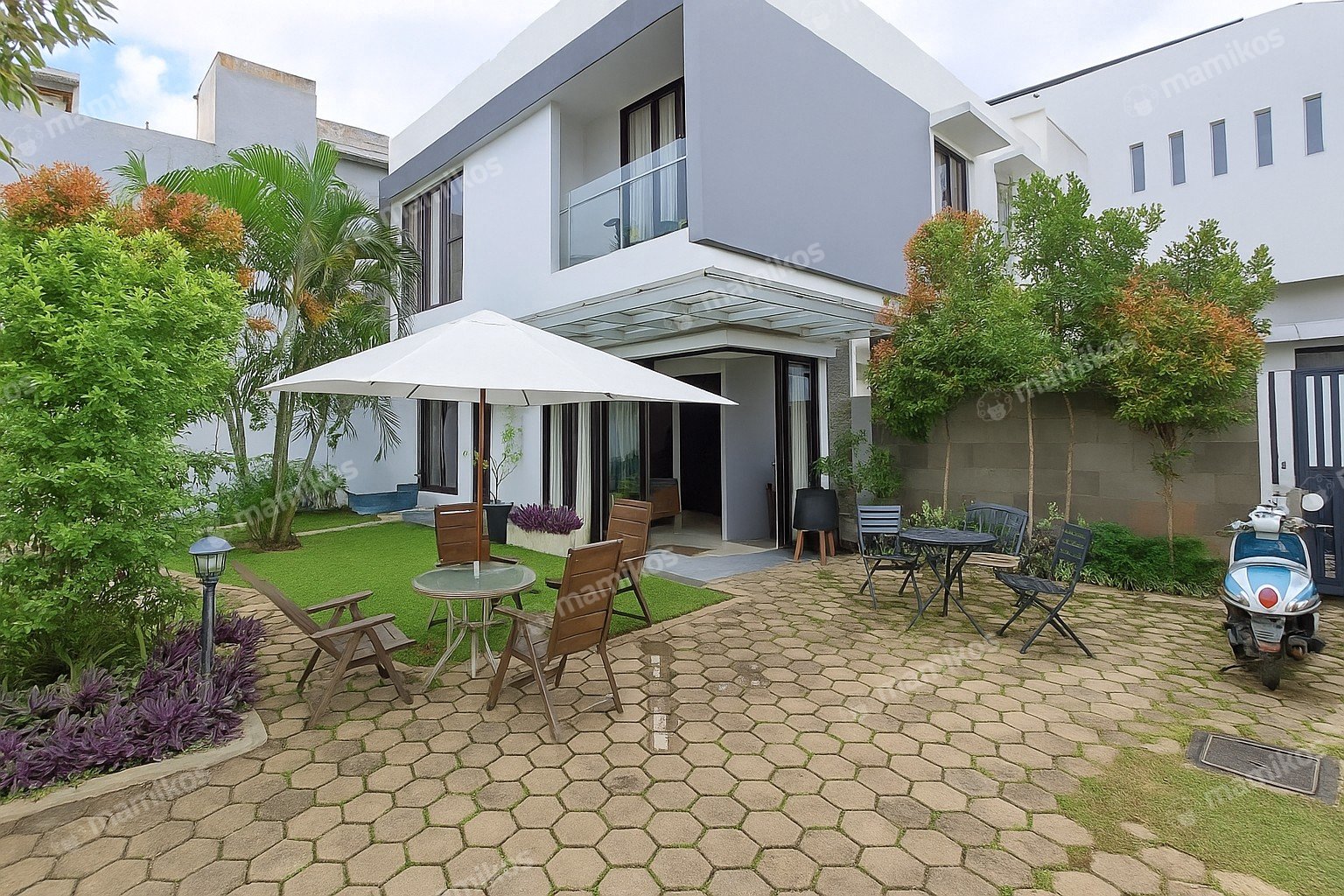 Rumah Sertifikat SHM 3 Kamar Tidur 5 Kamar Mandi Mampang Prapatan Jakarta Selatan