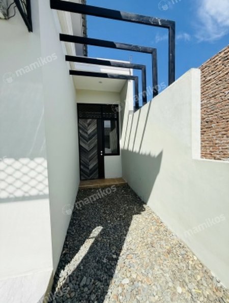 Rumah Sertifikat SHM 2 Kamar Tidur 1 Kamar Mandi Medan Johor Medan - Photo 2