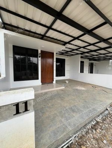 Rumah Sertifikat SHM 2 Kamar Tidur 1 Kamar Mandi Medan Johor Medan - Photo 2