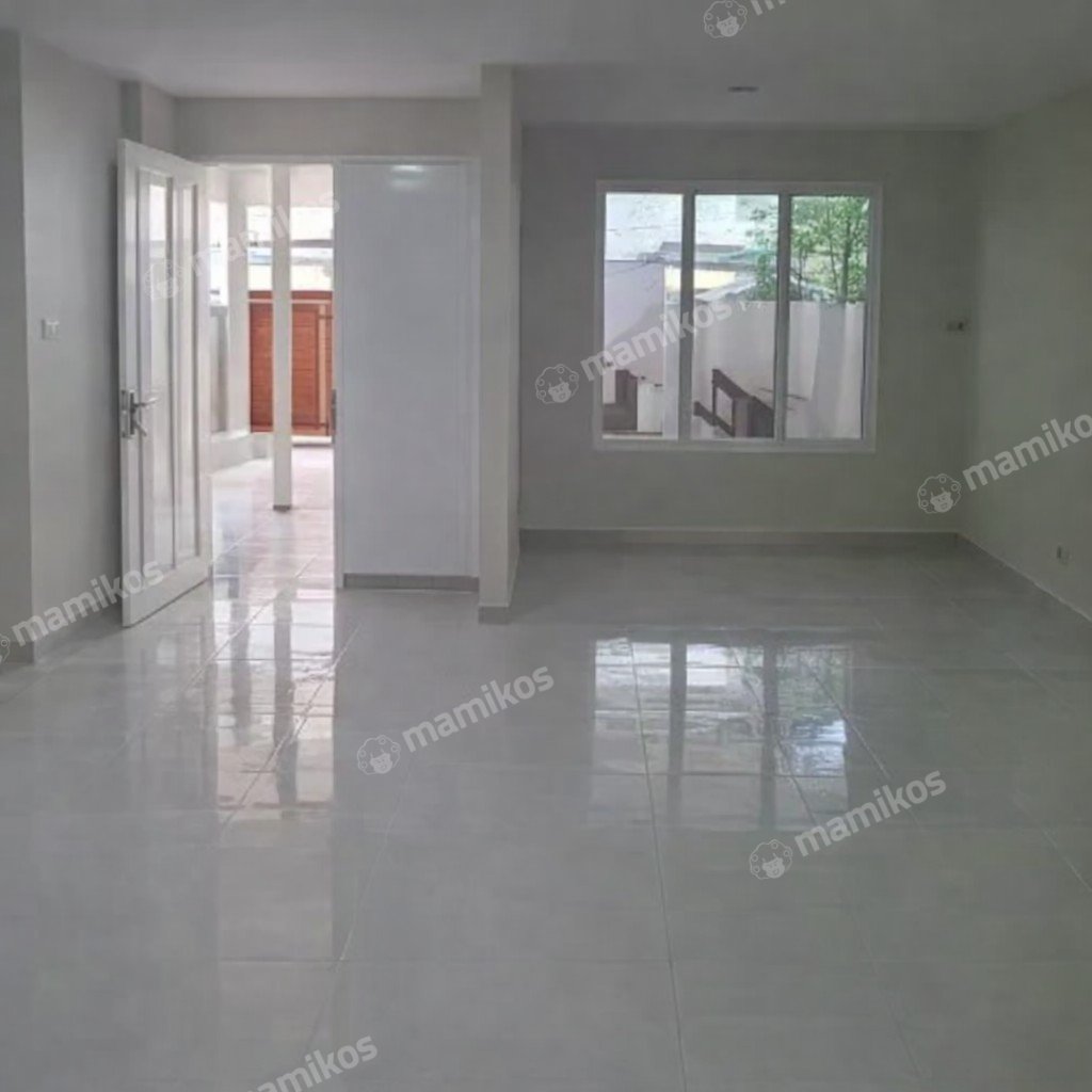 Rumah Sertifikat SHM 5 Kamar Tidur 3 Kamar Mandi Daan Mogot Jakarta Barat - Photo 2
