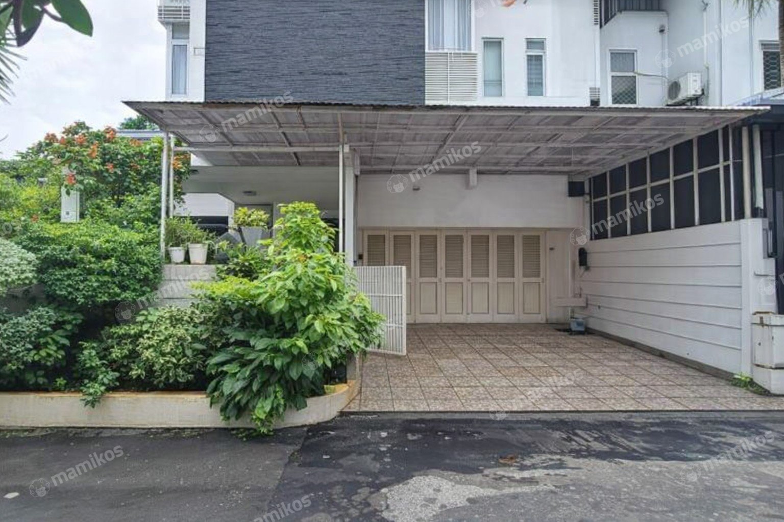 Rumah Sertifikat SHM 6 Kamar Tidur 5 Kamar Mandi Duren Sawit Jakarta Timur