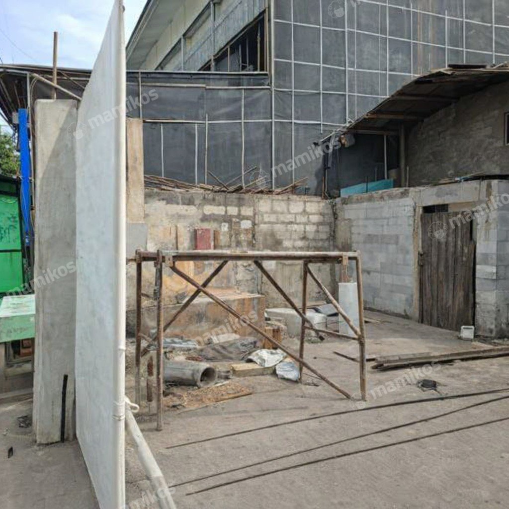 Rumah 21 Kamar Tidur 21 Kamar Mandi 2 Lantai Jembatan Besi Jakarta Barat - Photo 4
