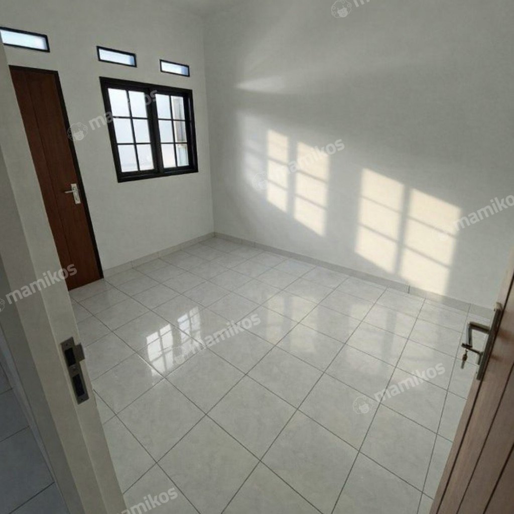 Rumah Sertifikat SHM 4 Kamar Tidur 3 Kamar Mandi Duren Sawit Jakarta Timur - Photo 2
