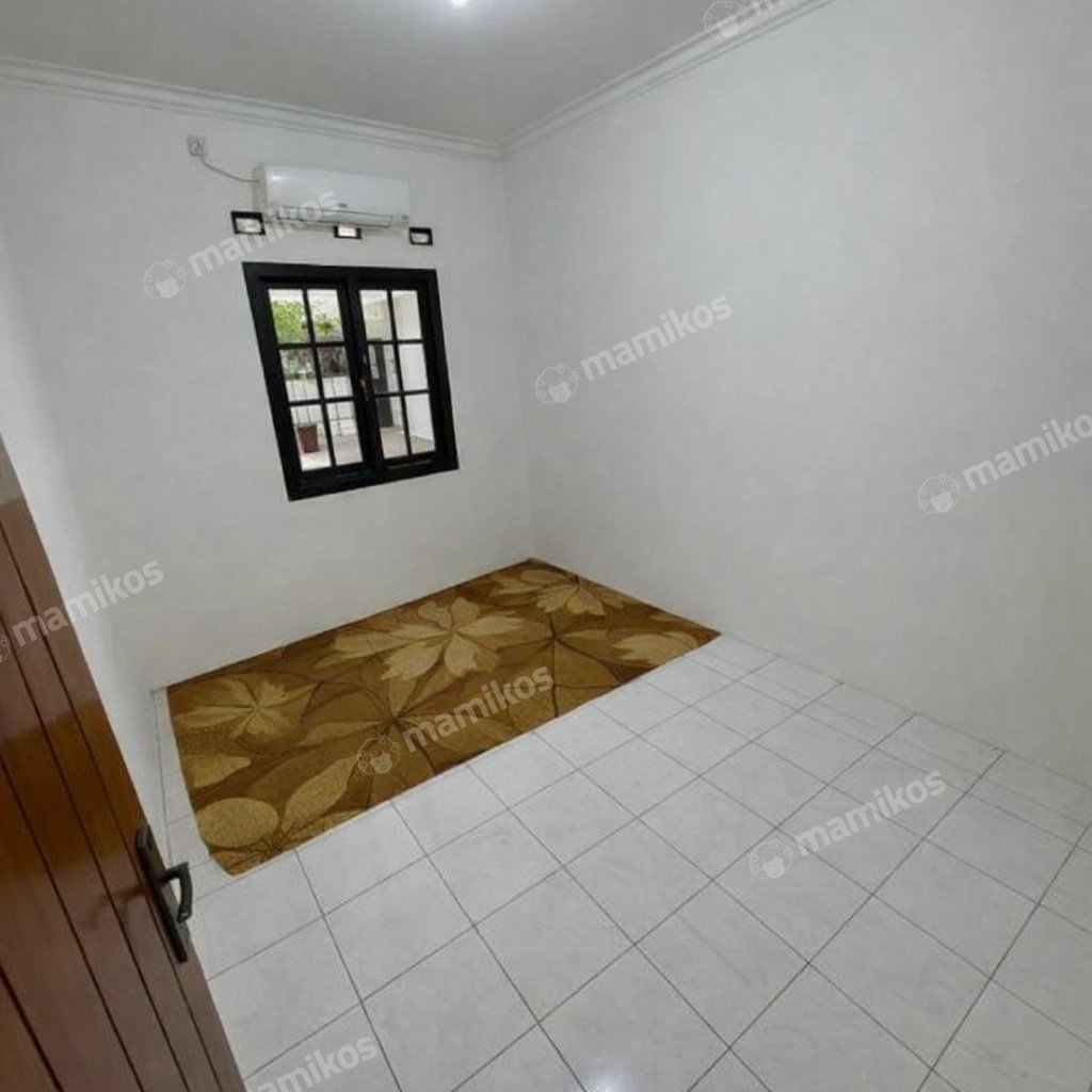 Rumah Sertifikat SHM 4 Kamar Tidur 3 Kamar Mandi Duren Sawit Jakarta Timur - Photo 4