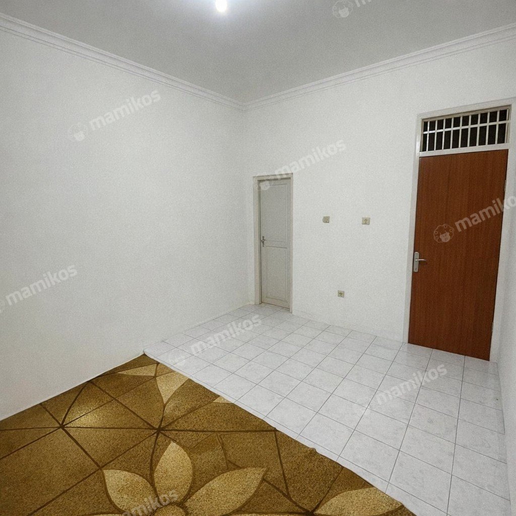 Rumah Sertifikat SHM 4 Kamar Tidur 3 Kamar Mandi Duren Sawit Jakarta Timur - Photo 5